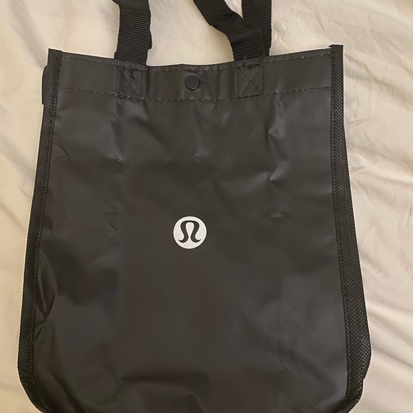 NWT Authentic Lululemon Dual Pouch Wristlet with tote bag comes with tote bag - Picture 7 of 8